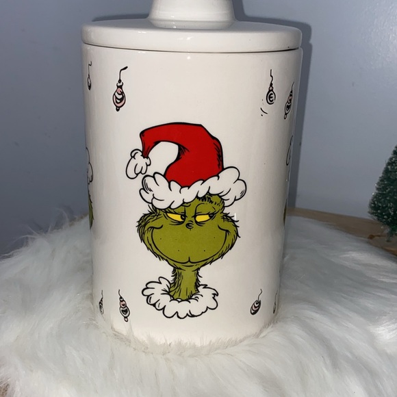 The Mischief Grinch Medium Ceramic Canister NWT - Picture 4 of 5